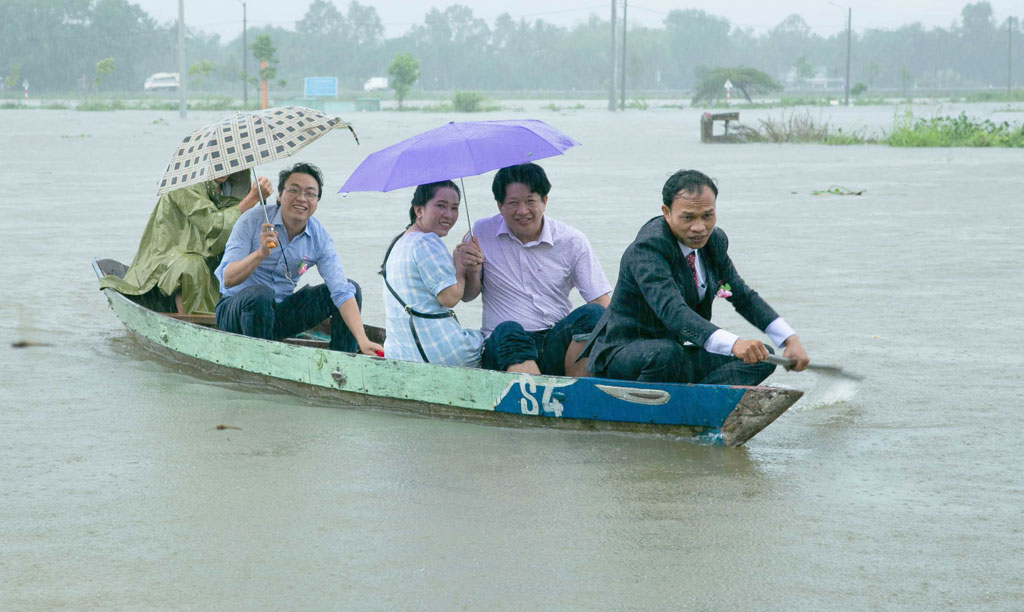 Chạy lũ2