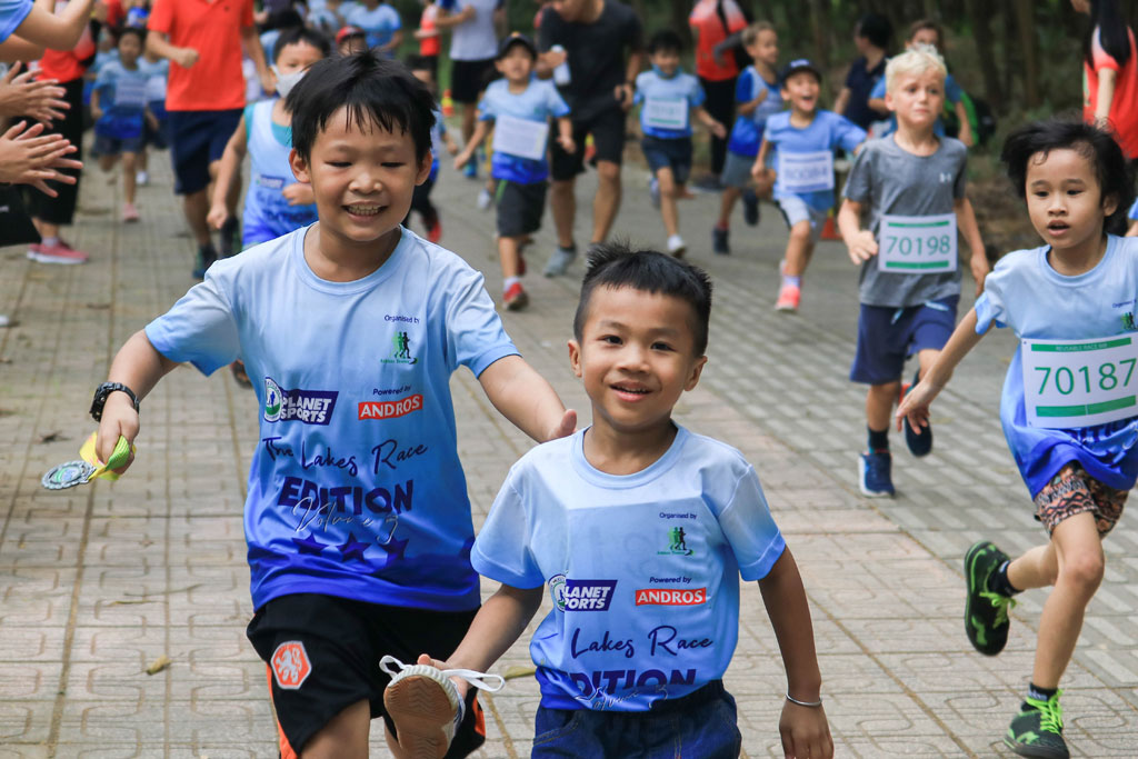 Gần 1500 người tham gia đường chạy gây quỹ vì trẻ em mồ côi2
