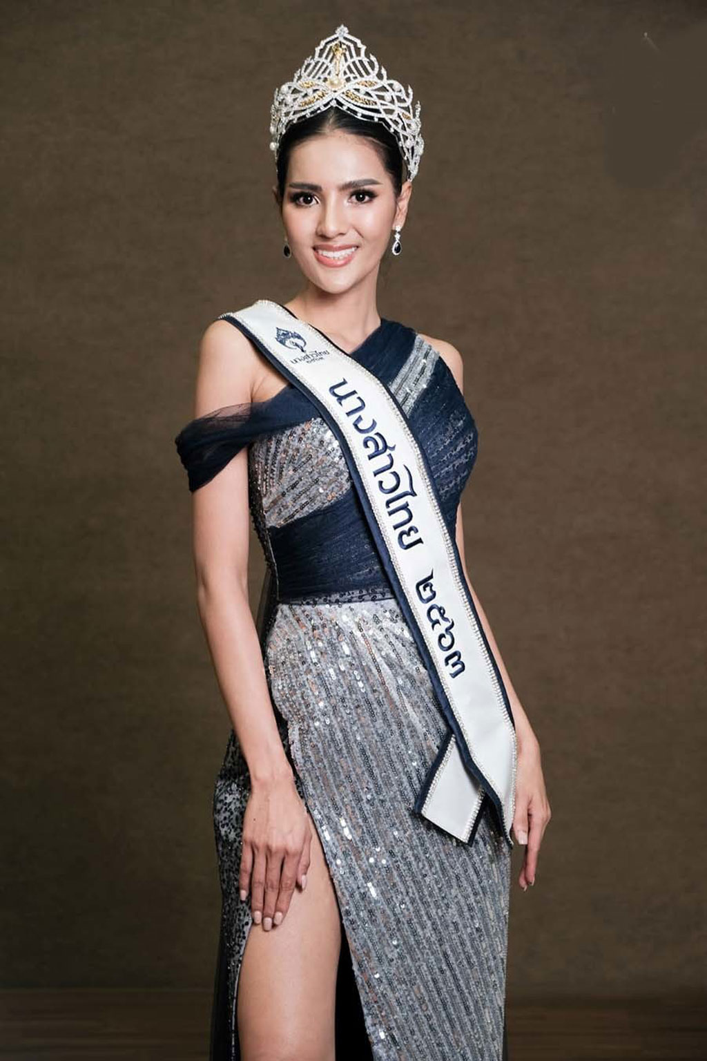 Nhan sắc mỹ nhân 27 tuổi đăng quang Hoa hậu Thái Lan 2020 3