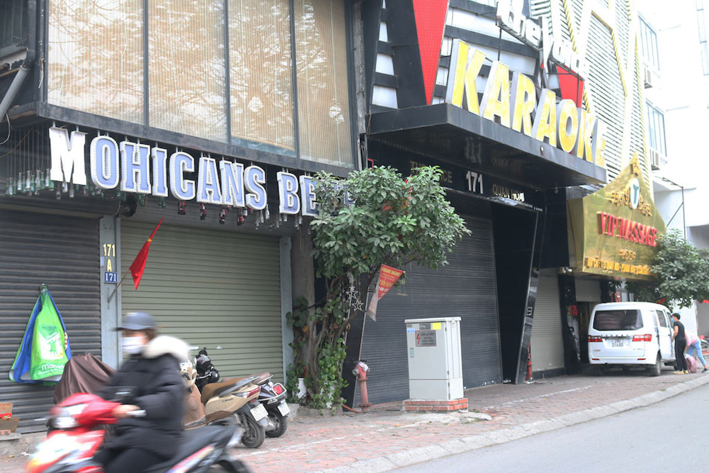 Hàng loạt quán bar, karaoke tại Hà Nội đóng cửa khi liên tiếp có ca mắc Covid-19 mới8