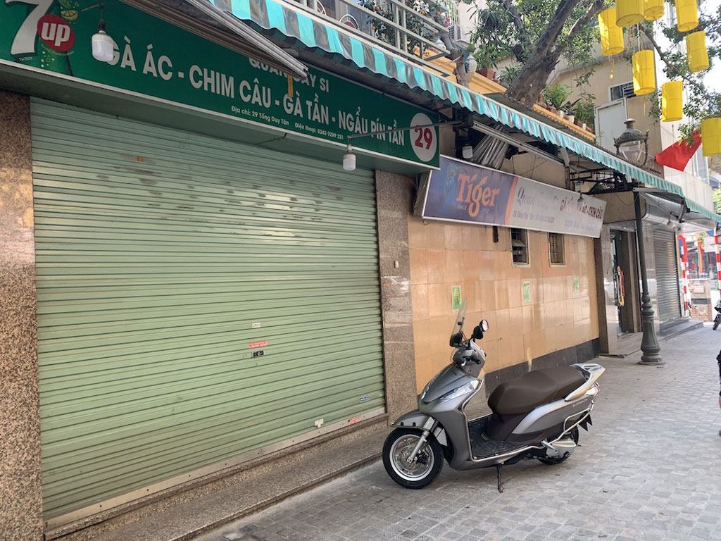 Hàng quán Hà Nội đóng cửa, nhân viên mất việc, không có thu nhập ngay sau Tết Nguyên đán1