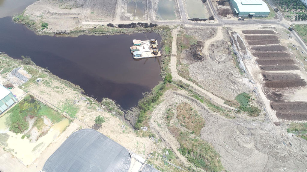Công ty xử lý bùn thải bị tố gây ô nhiễm nguồn nước1