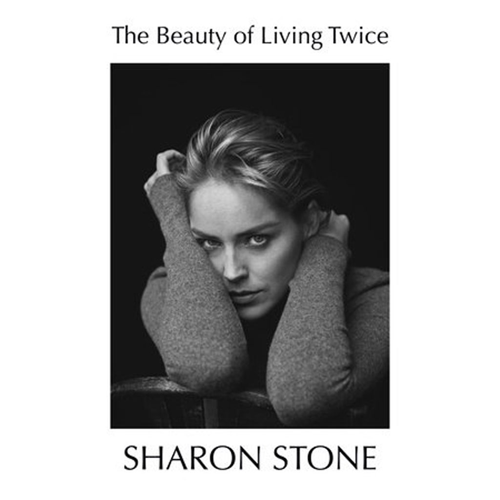 Sharon Stone từng được khuyến khích 'ngủ' với bạn diễn để tạo tương tác2