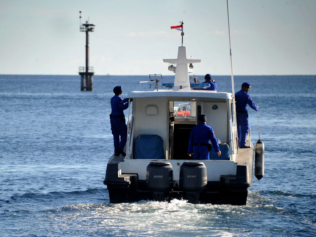 Indonesia chạy đua tìm tàu ngầm mất tích1