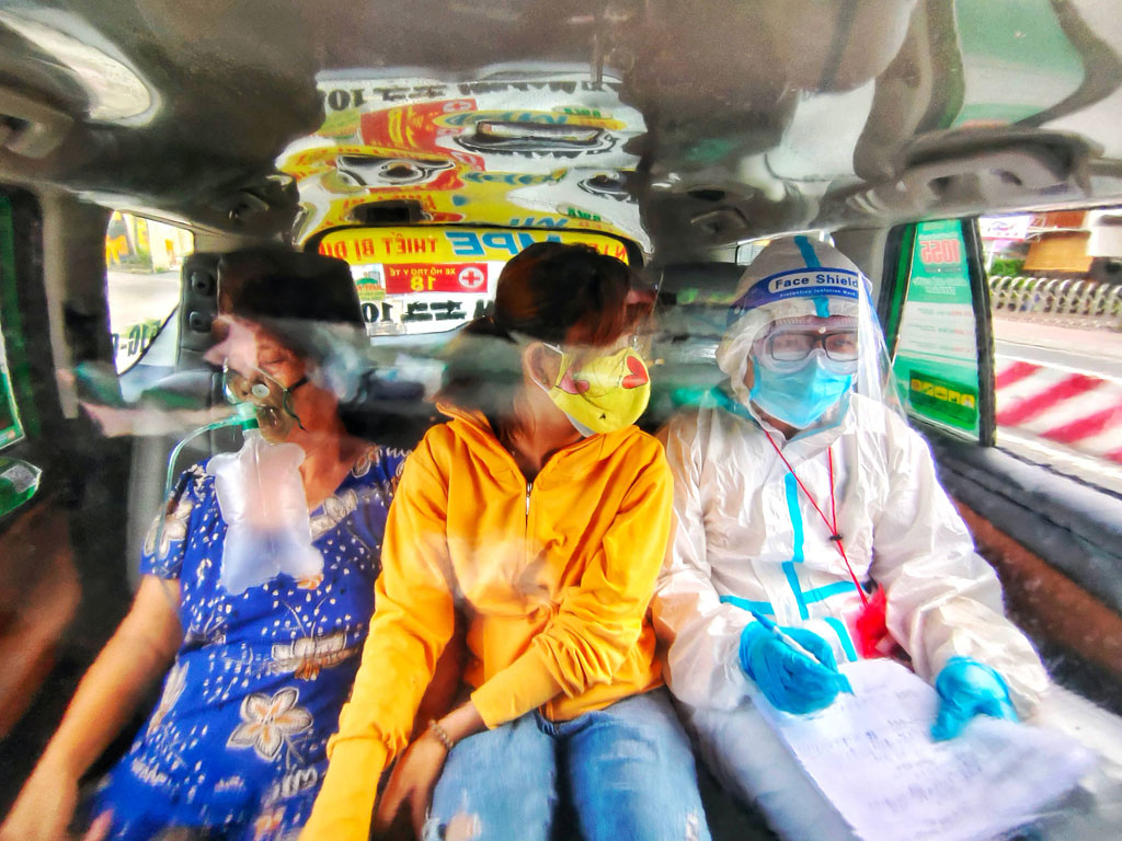Taxi cấp cứu F0 ở TP.HCM: Níu sự sống ở lại5