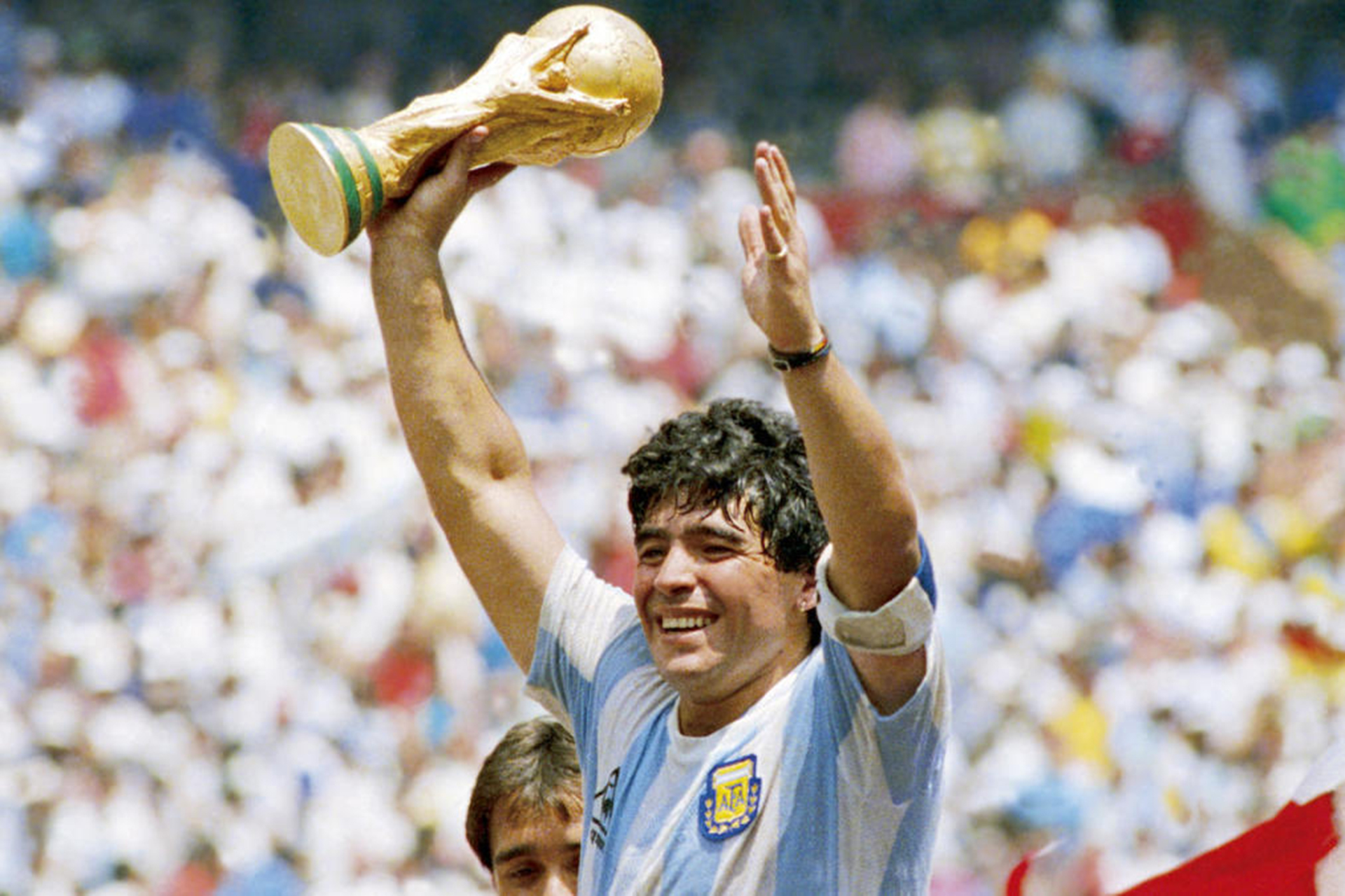 Diego Maradona huyền thoại bóng đá Argentina