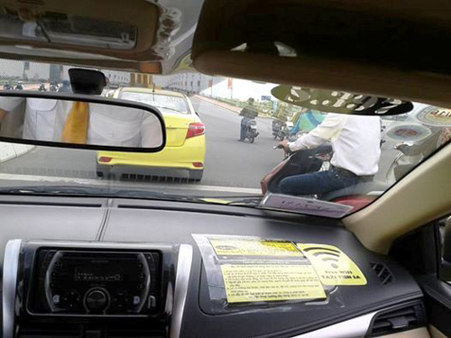 Taxi Tiên Sa lắp đặt wifi miễn phí cho khách
