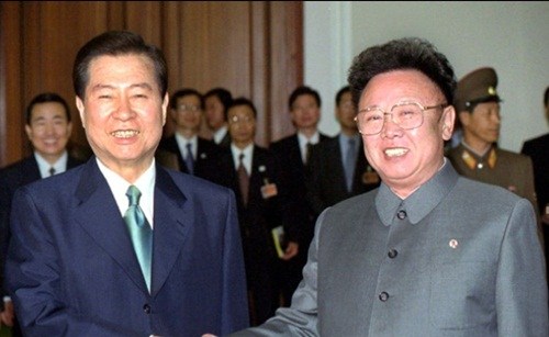 Ông Kim Jong-il (phải) 