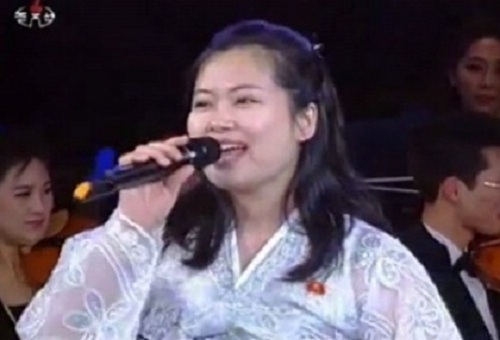 Nữ ca sĩ Hyon Song-wol 