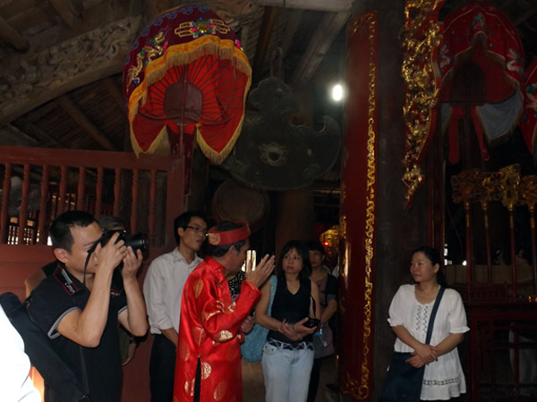  Từ việc tìm hiểu về đình làng, người thăm quan thấy trân trọng hơn di sản văn hóa Việt 