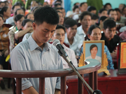 Phan Văn Sơn nghe tòa tuyên án