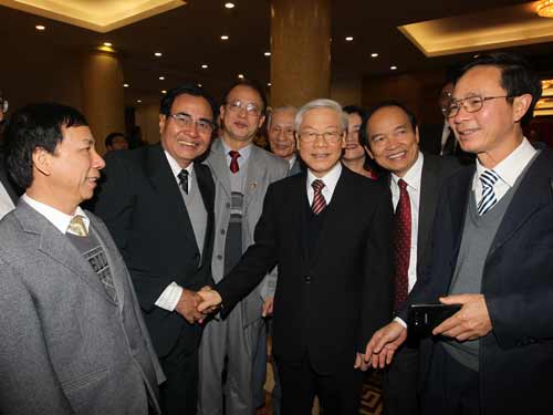 Tổng bí thư Nguyễn Phú Trọng và các đại biểu 