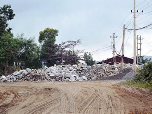  Mỏ đá của Công ty TNHH Nho Chiến vẫn hoạt động dù hết phép 