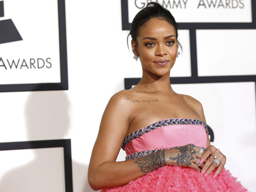 Rihanna đến dự lễ trao giải Grammy lần thứ 57 hôm 8.2 - Ảnh: Reuters