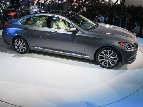 Hyundai Genesis đời 2015
