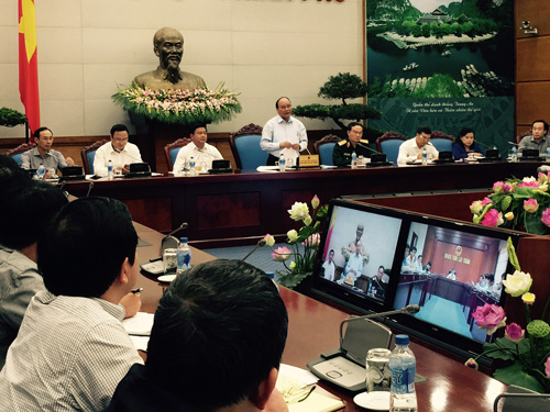 Phó thủ tướng Nguyễn Xuân Phúc chỉ đạo tại phiên họp  