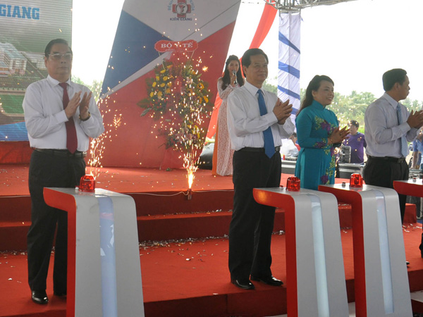 Thủ tướng Nguyễn Tấn Dũng phát lệnh khởi công công trình Bệnh viện đa khoa tỉnh Kiên Giang 
