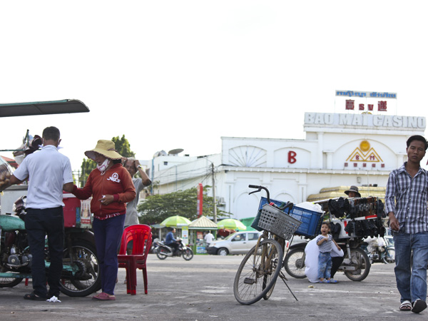 Hệ thống casino tại khu vực biên giới Campuchia giáp ranh H.Bến Cầu (Tây Ninh) thu hút các con bạc người VN. 