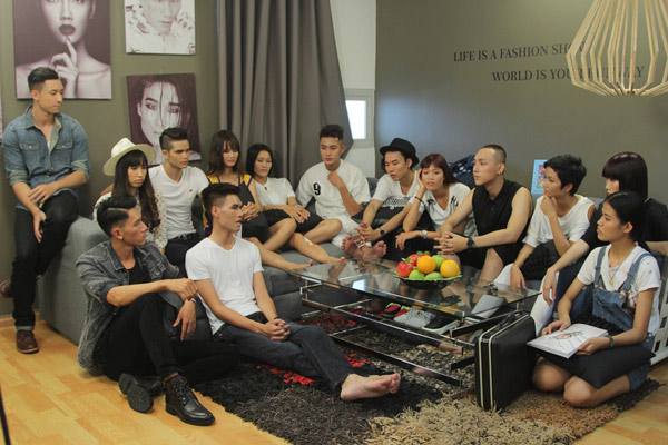 Các thành viên ngồi lại nói về những tranh cãi của Hương Ly và Nguyễn Thị Hợp.