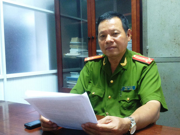 Thượng tá Phan Văn Long, Phòng PC45 Công an Thừa Thiên-Huế trao đổi về vụ án