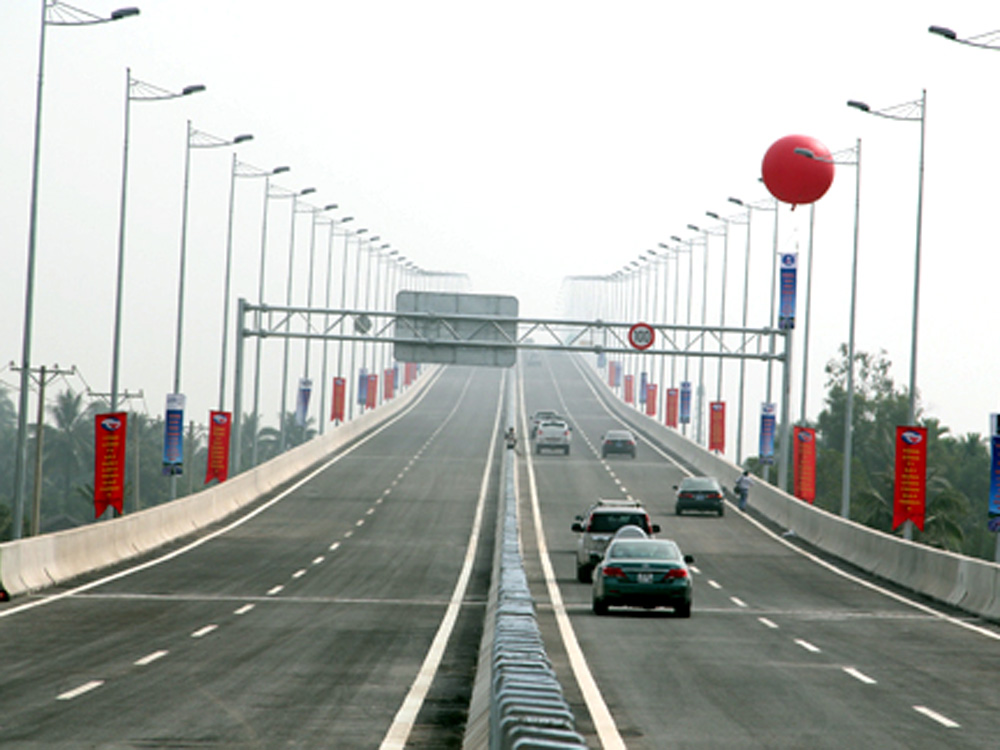 Cao tốc TP HCM – Long Thành – Dầu Giây thông xe từ tháng 8/2015 giúp việc di chuyển từ Quận 9 vào trung tâm TP HCM và đi các tỉnh Đông Nam Bộ nhanh chóng và dễ hàng hơn.