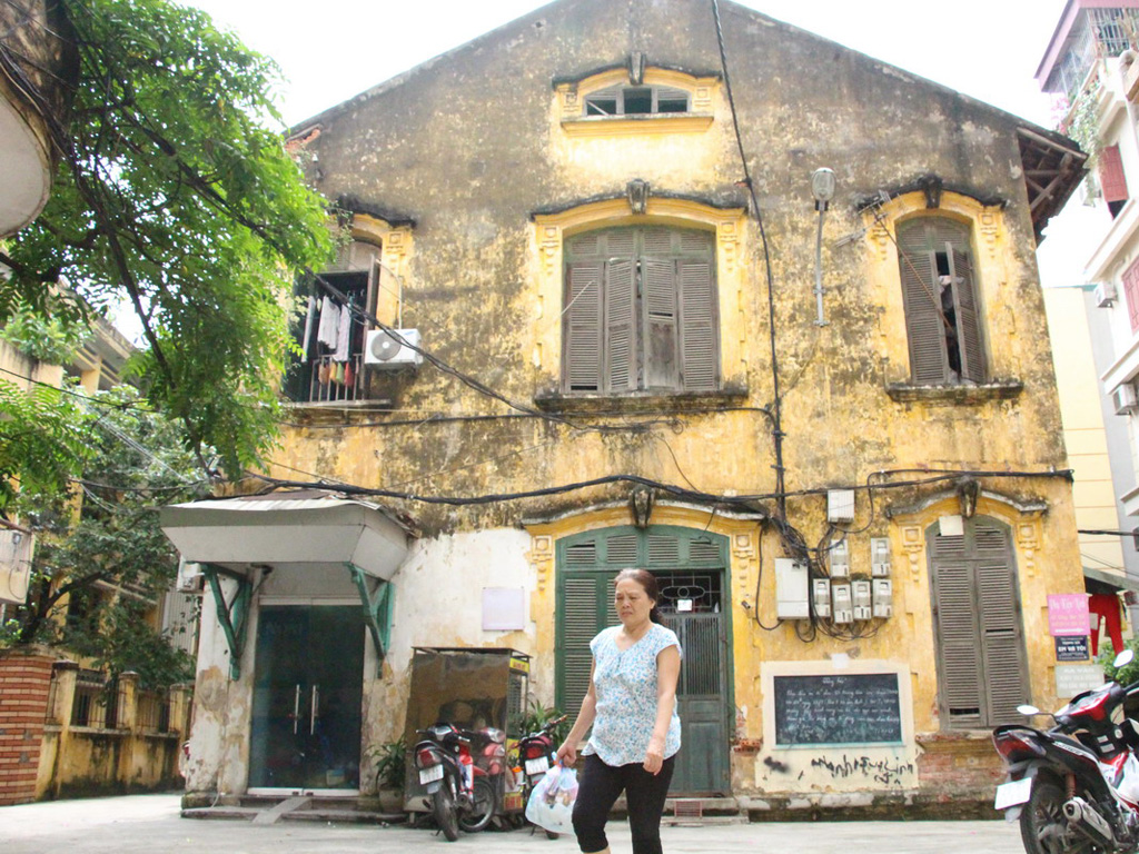Căn nhà Pháp cổ số 6 Tăng Bạt Hổ còn “nhiều tuổi” hơn căn số 107 Trần Hưng Đạo