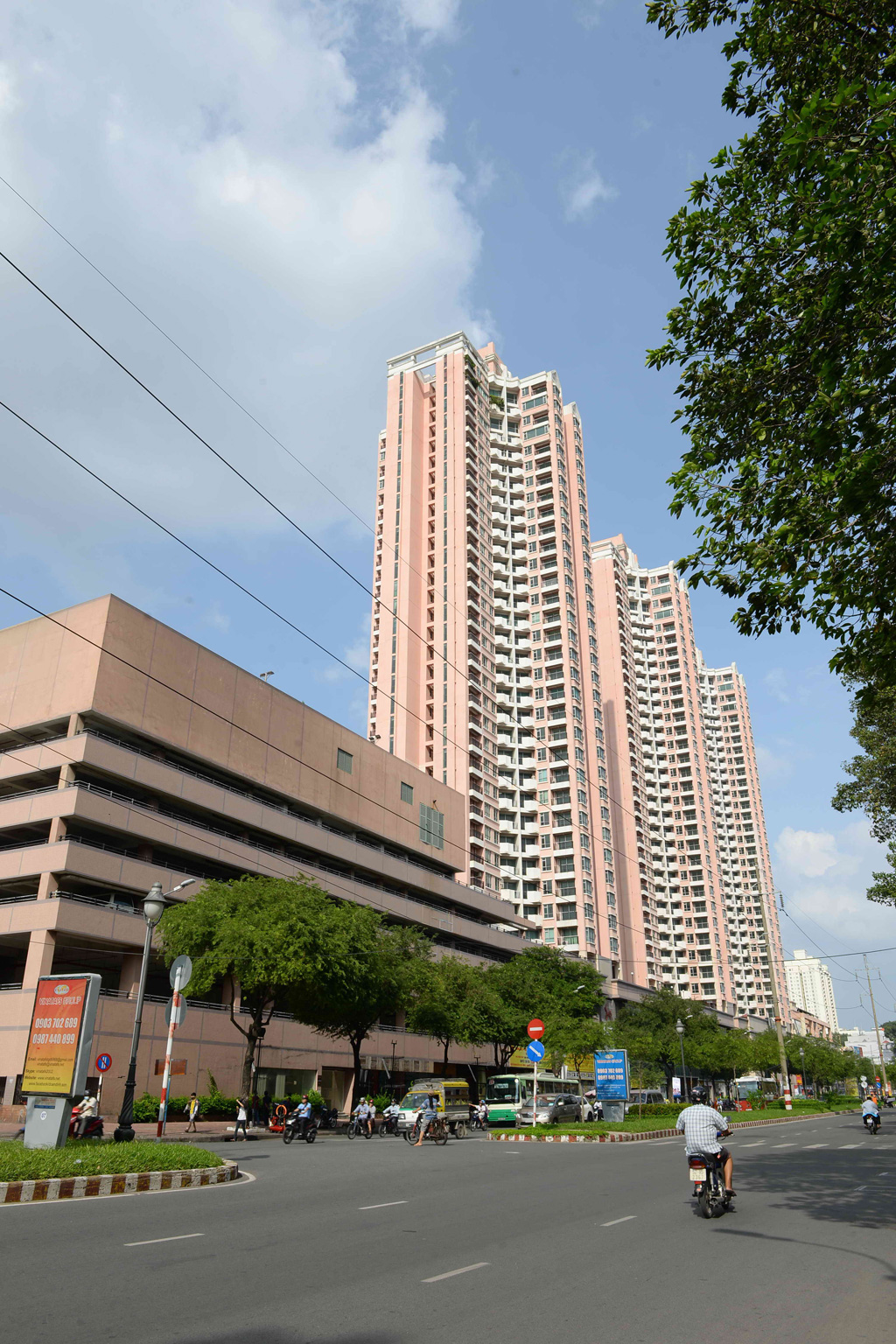 Thuận Kiều Plaza nhìn từ xa