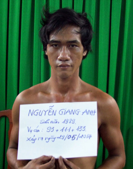 Nguyễn Giang Anh khi bị bắt tại Cơ quan CSĐT Công an Bạc Liêu - Ảnh: công an cung cấp
