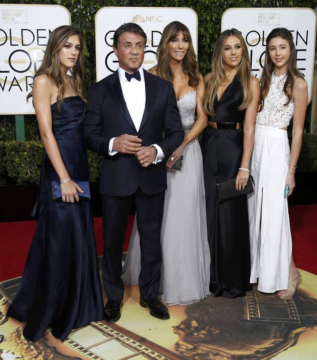 Nam diễn viên Sylvester Stallone và vợ Jennifer Flavin cùng các cô con gái xinh đẹp
