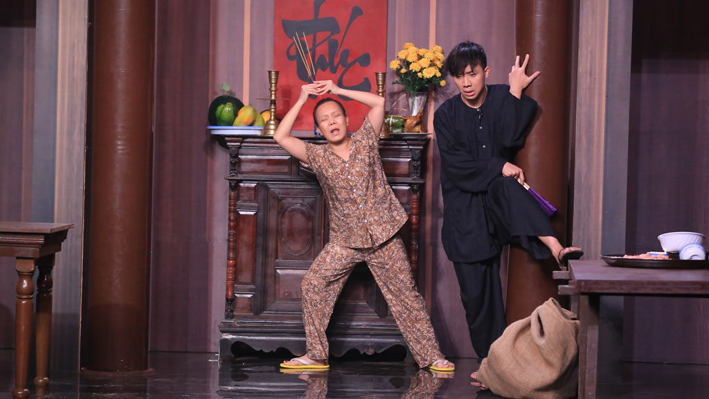 Việt Hương và Trấn Thành ăn ý trong một vở hài kịch nhiều cảm xúc. 