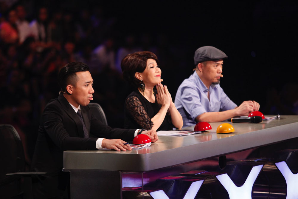 Trấn Thành - Việt Hương và Huy Tuấn giữ vai trò giám khảo của đêm bán kết 1 Vietnam’s Got Talent