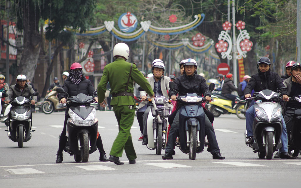Nơi người vi phạm bị chặn xe để xử lý là đoạn đường Hoàng Văn Thụ nối dài