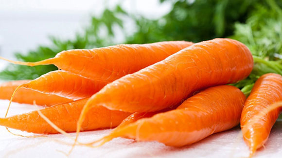 Dùng cà rốt thường xuyên sẽ giảm nếp nhăn, ngăn ngừa lão hóa