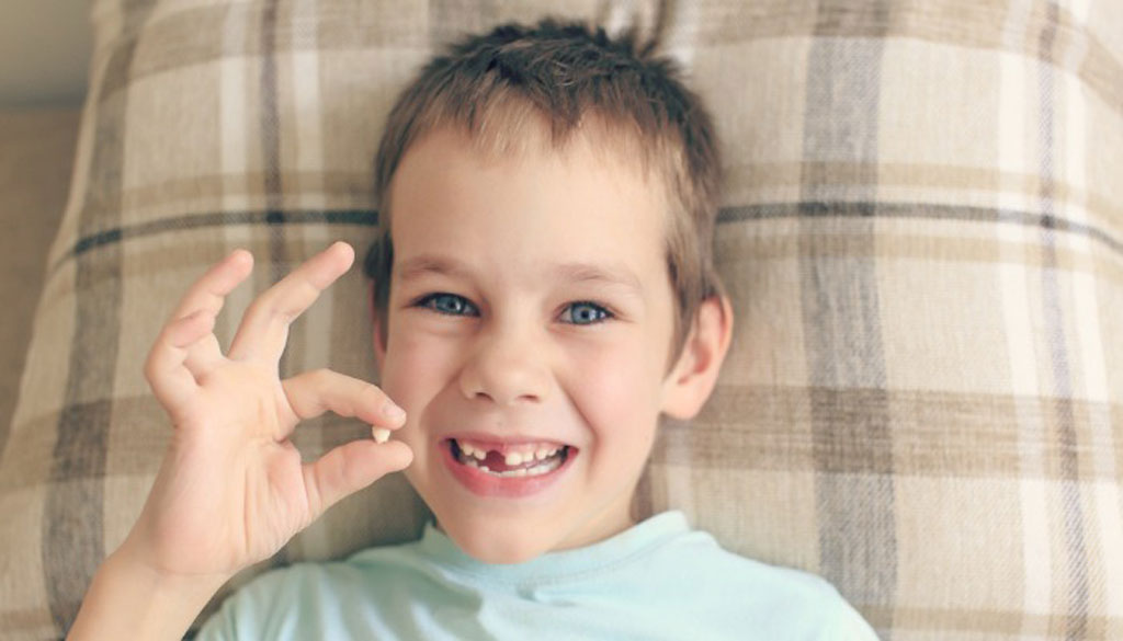 Những cô cậu lên 6 tuổi là thời điểm bắt đầu thay răng - Ảnh minh họa Shutterstock
