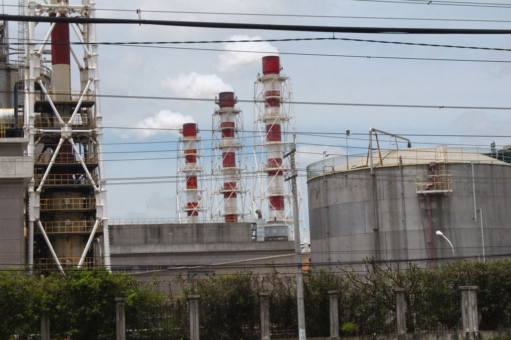 Xả khí thải tại Phân khu KCN Formosa- Gia Khánh