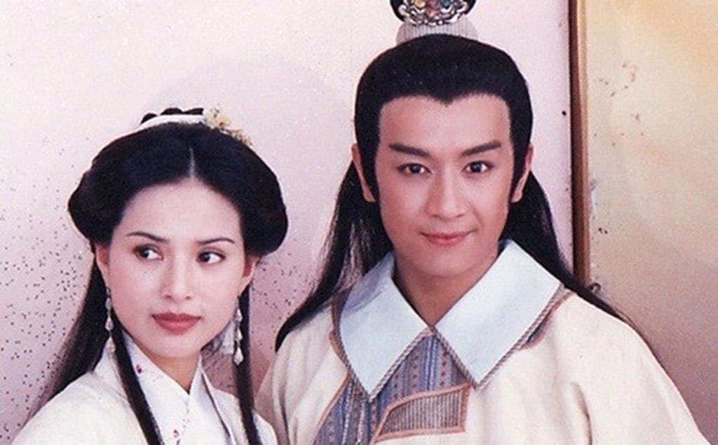 Cổ Thiên Lạc và Lý Nhược Đồng với tạo hình của Đoàn Dự và Vương Ngữ Yên trong Thiên long bát bộ (1997) (Ảnh: TVB