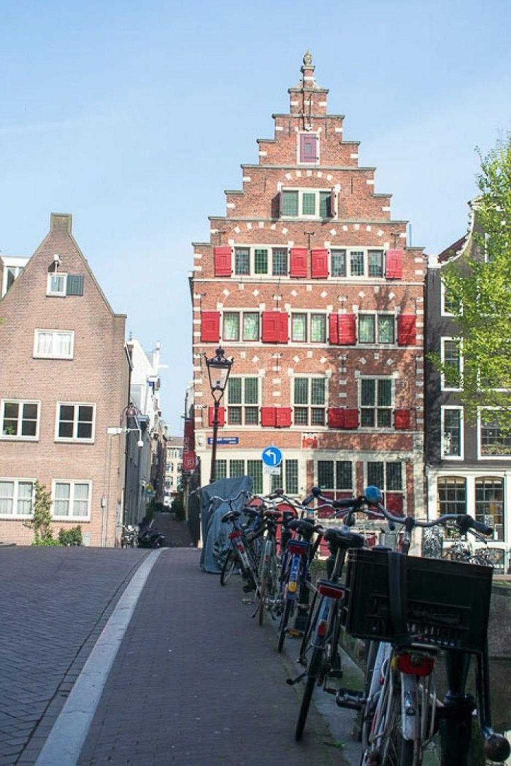 Các khu vực quận ở Amsterdam được phân chia một cách độc đáo 