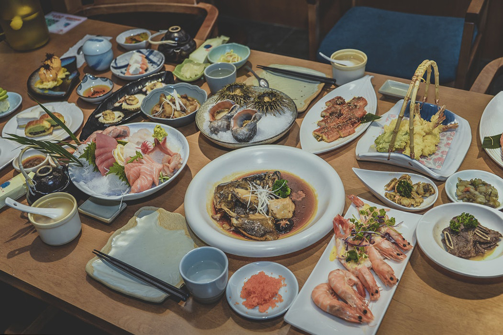 Đối với việc ăn uống, người Nhật cũng có những nét văn hóa đáng tìm hiểu. 