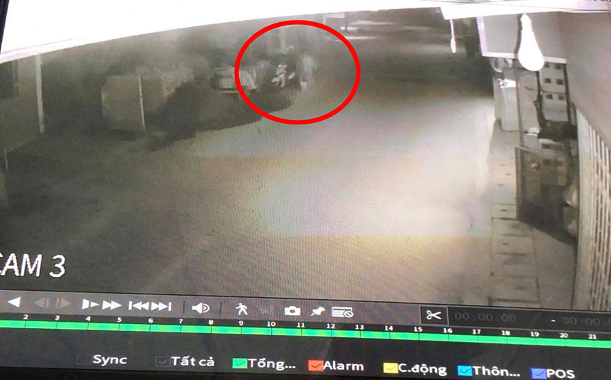 Hình ảnh 2 nghi phạm gây ra vụ cháy được camera an ninh ghi lại