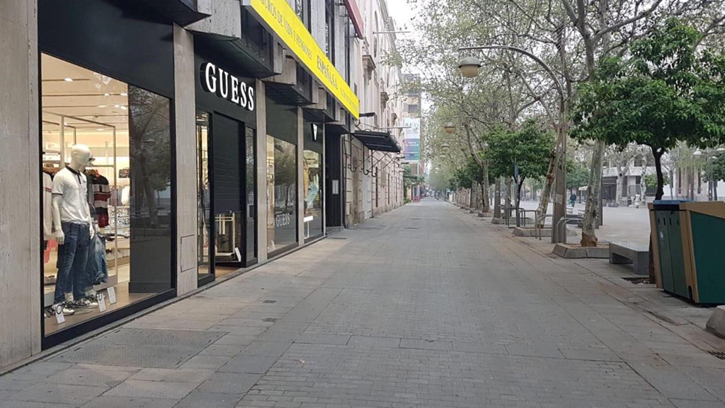 : Một con phố không người ở Tây Ban Nha (Ảnh: Hoài Khanh)
