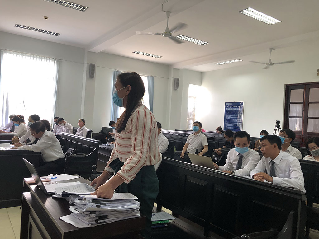 Đại diện Nam Sài Gòn phát biểu tại phiên tòa Ảnh: Thanh Đông