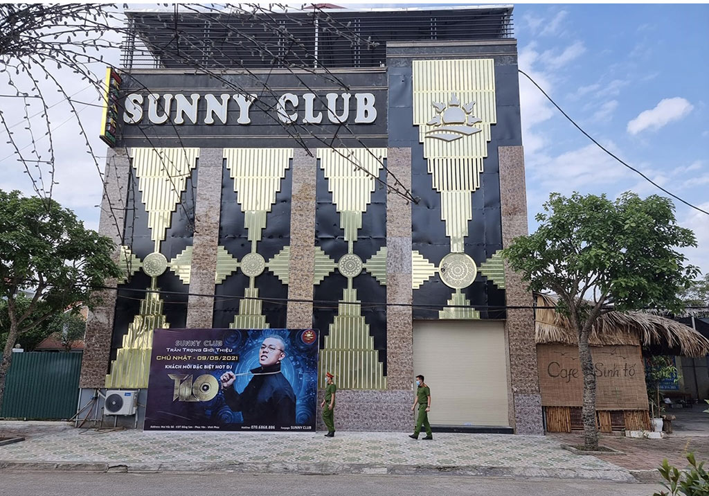 Sunny club đóng cửa sau khi có 6 nhân viên tại đây mắc Covid-19 liên quan chuyên gia Trung Quốc nhiễm bệnh Ảnh: Tuấn Dũng