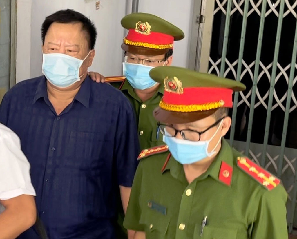 Ông Võ Tấn Thái bị bắt tạm giam sáng 20.5 ẢNH: NGUYỄN CHUNG