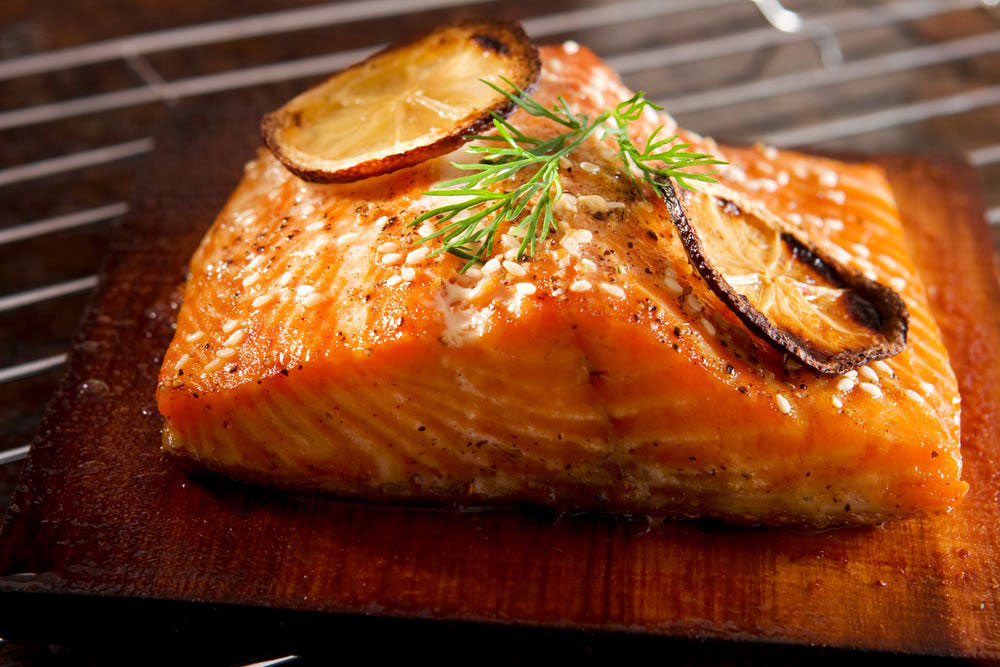 Ăn cá sẽ làm giảm nguy cơ đột quỵ Shutterstock