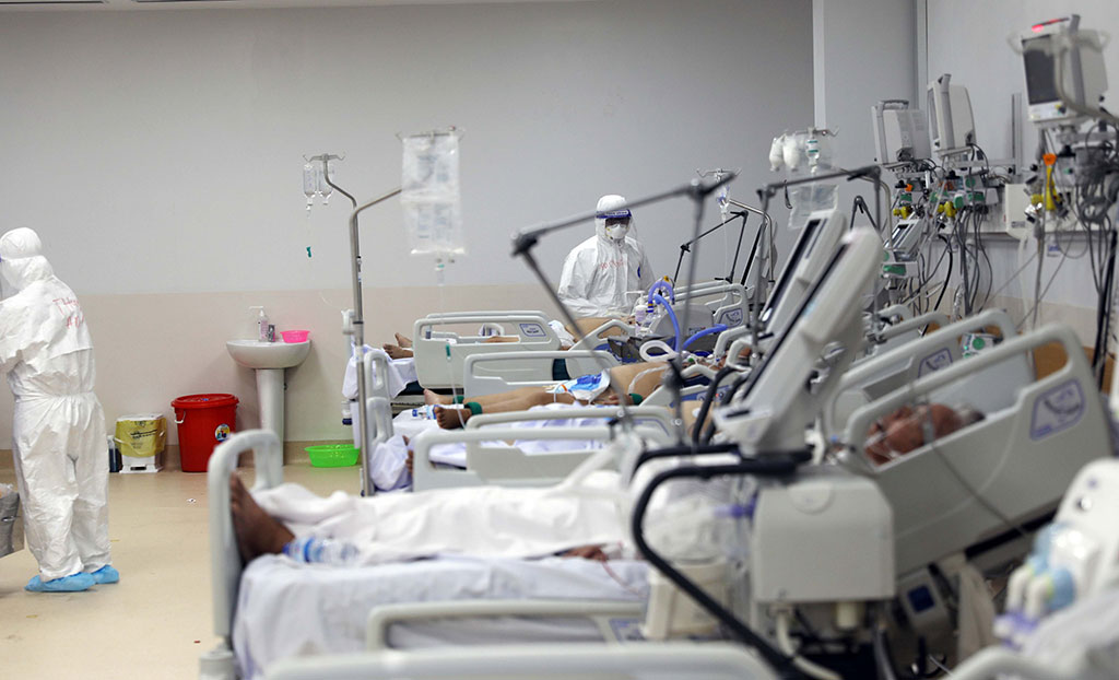 Nhiều bệnh nhân nặng tại Bệnh viện Hồi sức Covid-19