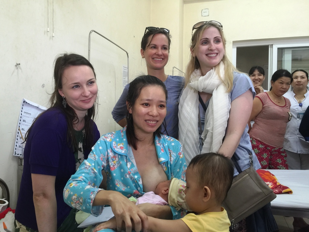 Bác sĩ Fiona và những người bạn trong chuyến du lịch Việt Nam lần này