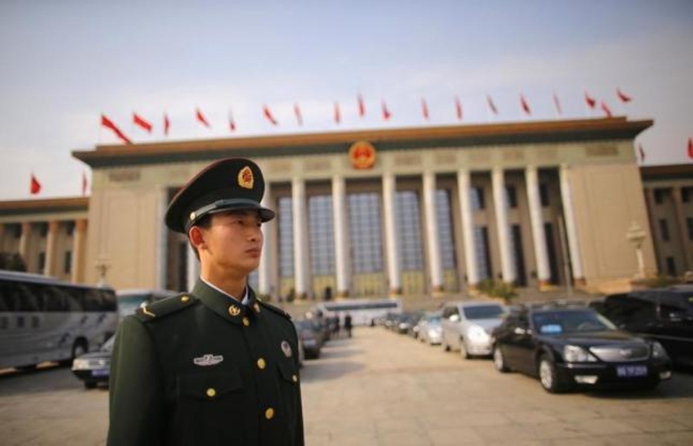 Trung Quốc ca ngợi việc Mỹ đồng ý đưa một trong những tội phạm kinh tế bị truy nã gắt gao nhất về Trung Quốc, như một bước tiến về hợp tác chống tham nhũng của hai nước - Ảnh: Reuters