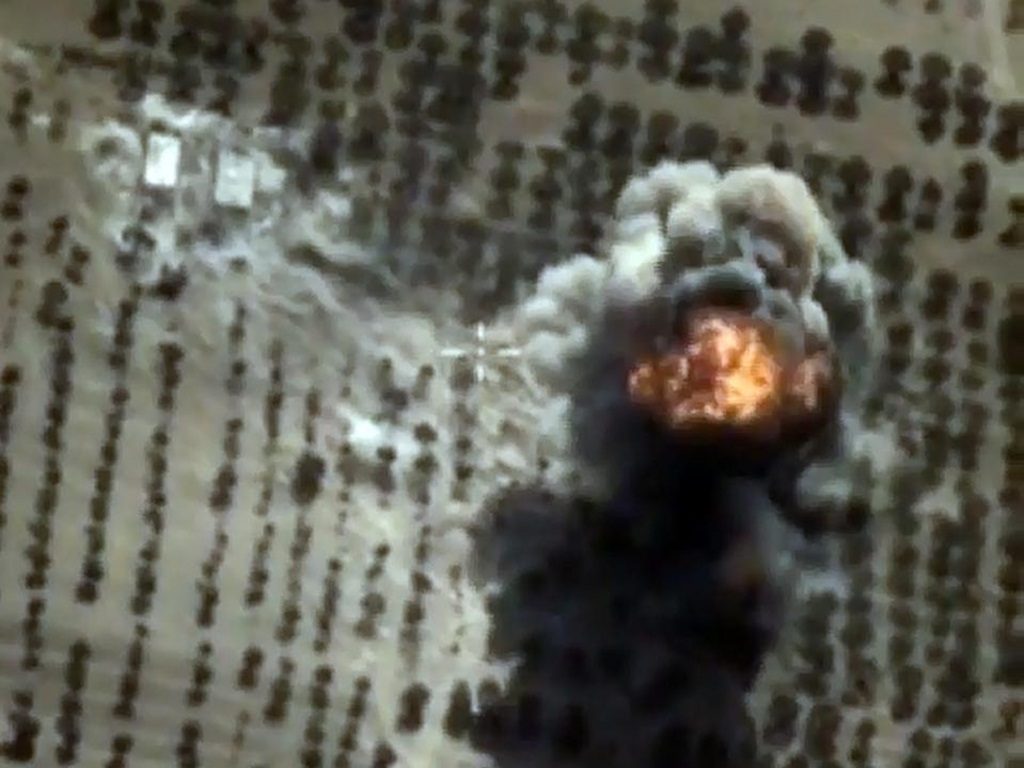 Hình ảnh một cuộc không kích của Nga tại tỉnh Idlib được đưa ra vào ngày 15.10, không rõ thời điểm cụ thể - Ảnh: AFP