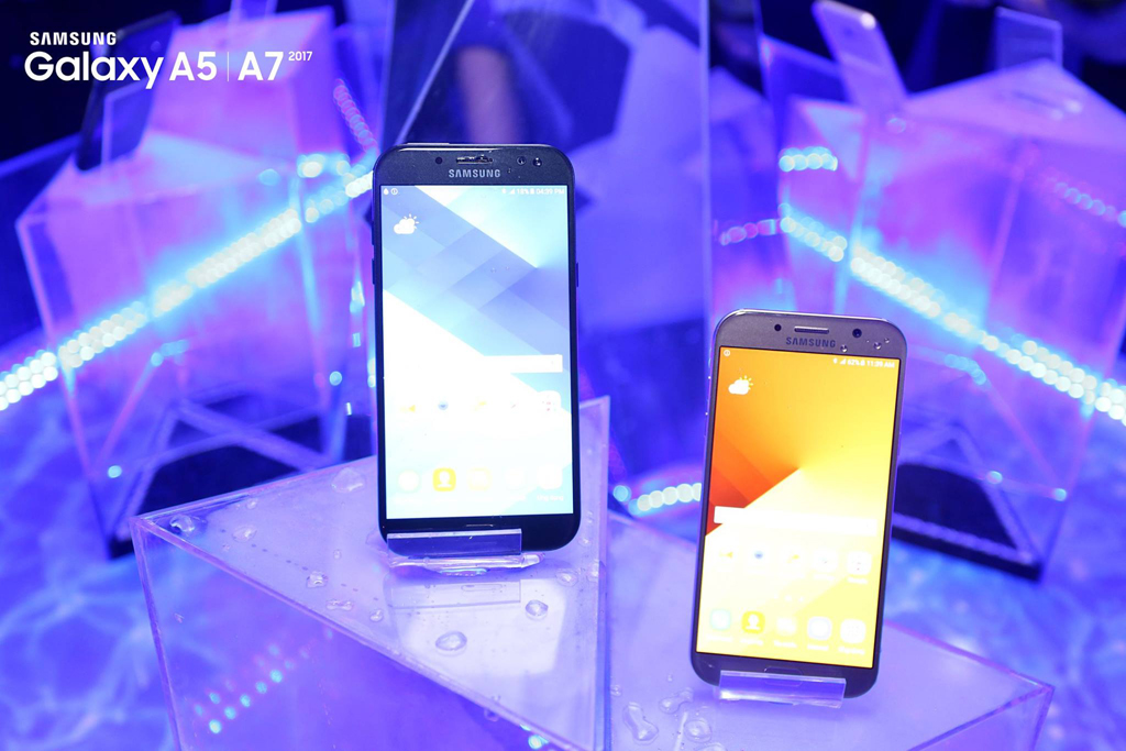 Samsung mở màn cuộc đua ở nhóm sản phẩm 8 - 12 triệu đồng với Galaxy A series (2017) 