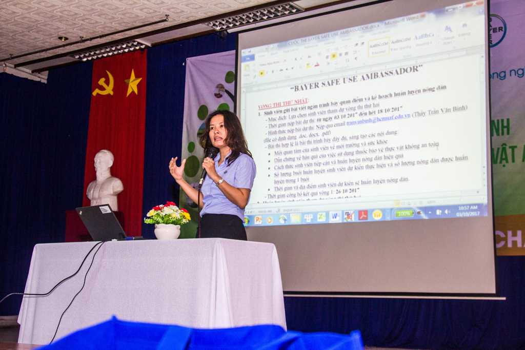 Bà Trần Thị Huệ Hương, Giám đốc Quản lý sản phẩm - Nhánh Khoa học cây trồng, Bayer Việt Nam chia sẻ thông tin cuộc thi